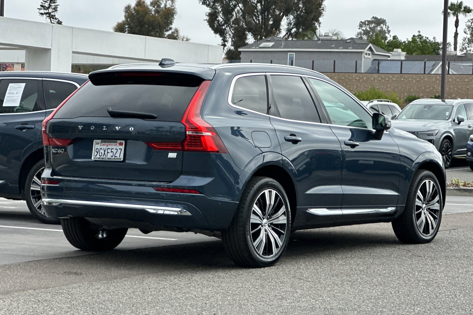 Certified 2023 Volvo XC60 T8 Plus w/ Protection Package Premier AWD/4WD image 4