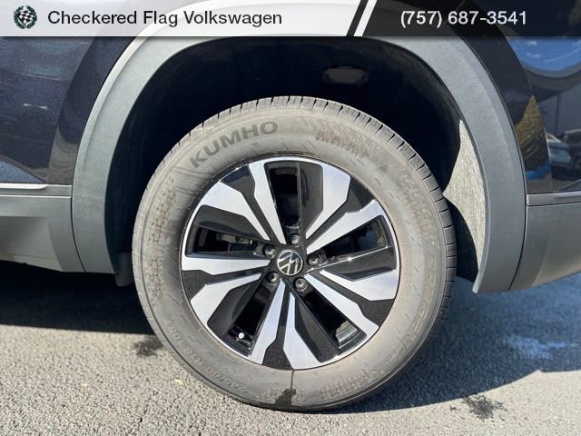Used 2024 Volkswagen Atlas Cross Sport SE AWD/4WD image 7