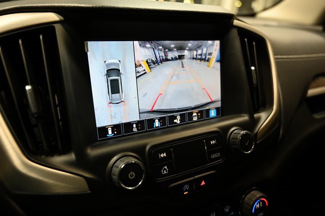 Used 2022 GMC Terrain Denali w/ Black Diamond Edition image 16