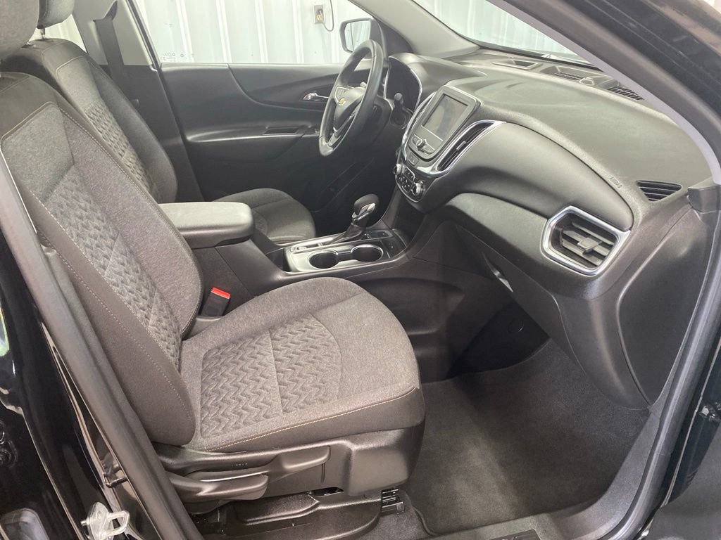 Used 2023 Chevrolet Equinox LT AWD/4WD image 22
