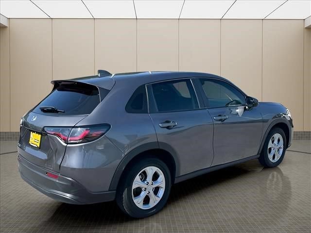 Used 2024 Honda HR-V LX image 3