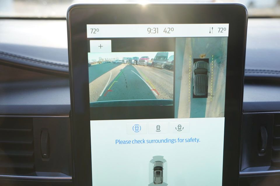 Certified 2022 Ford Explorer Platinum w/ Equipment Group 601A image 40