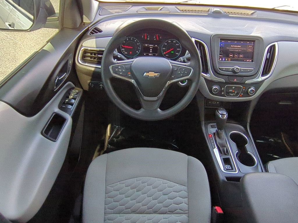 Used 2020 Chevrolet Equinox LS image 16