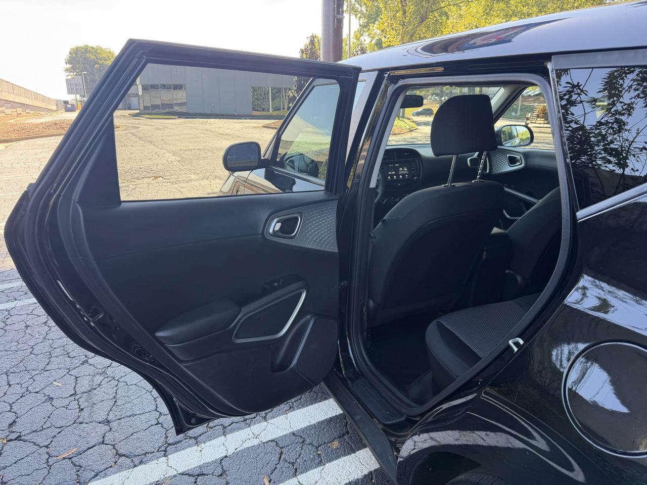 Used 2021 Kia Soul LX FWD image 12