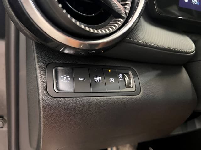Certified 2025 Chevrolet Equinox LT AWD/4WD image 17
