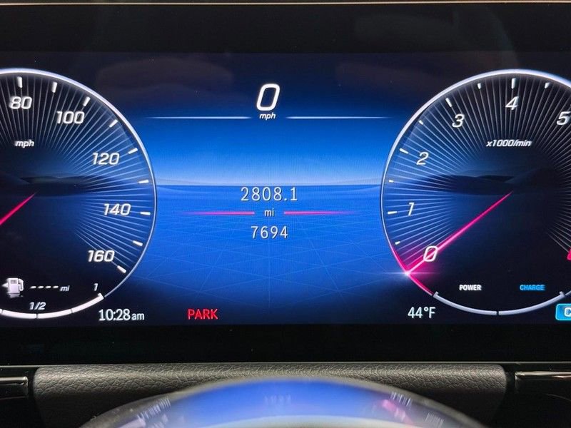 New 2025 Mercedes-Benz GLA 250 4MATIC image 12