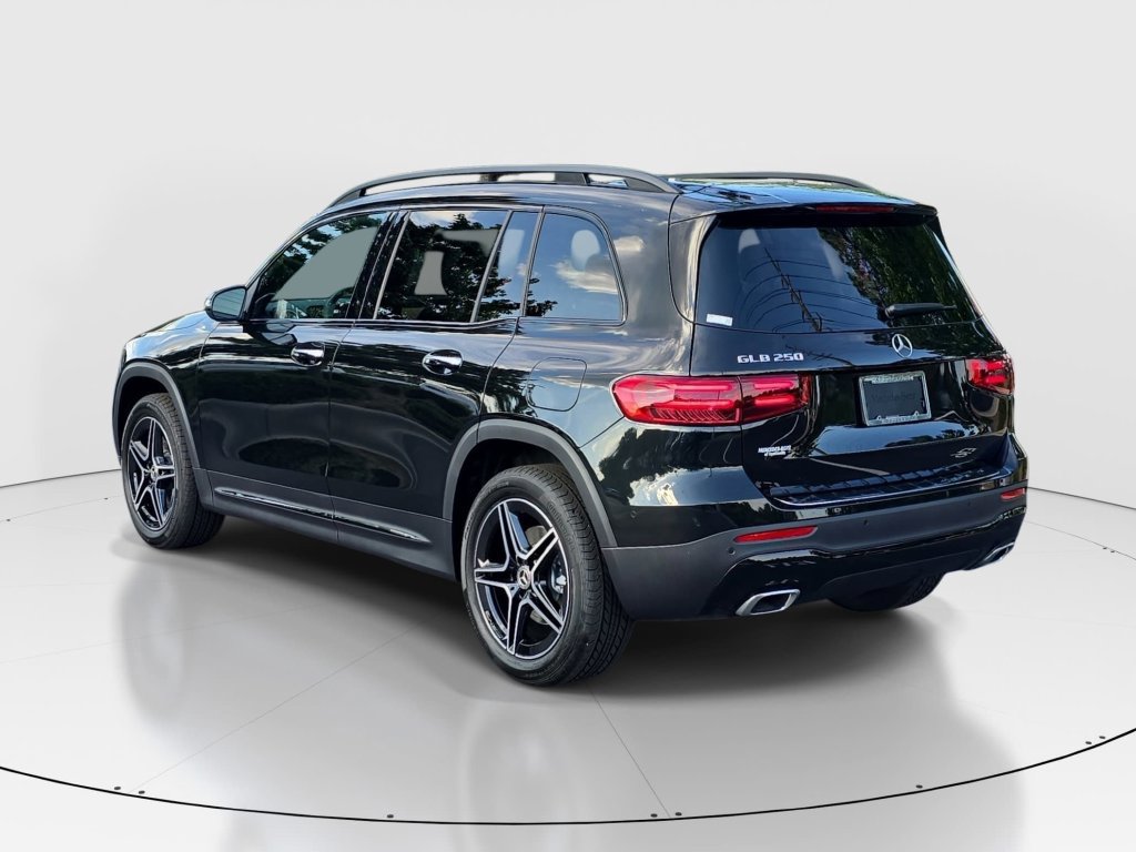New 2026 Mercedes-Benz GLB 250 image 7