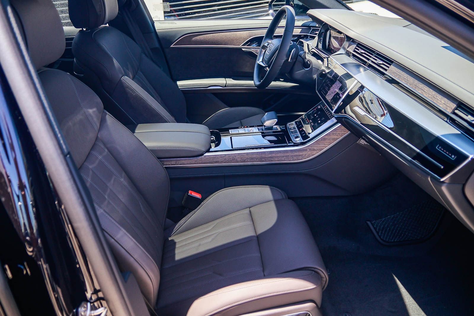 New 2026 Audi A8 L 3.0T AWD/4WD image 17