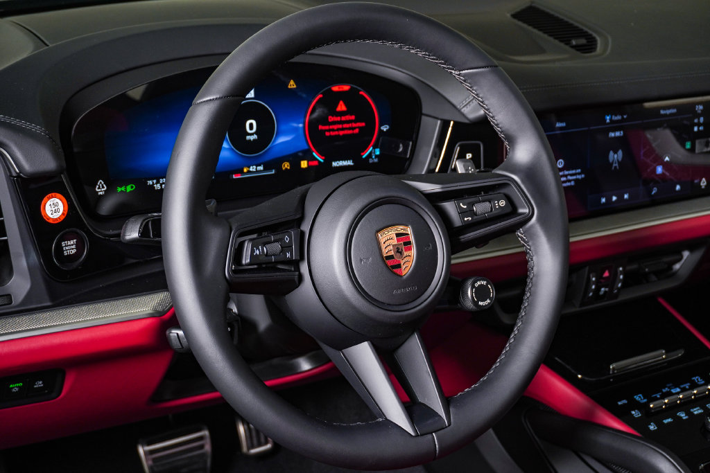 New 2026 Porsche Cayenne S AWD/4WD image 18