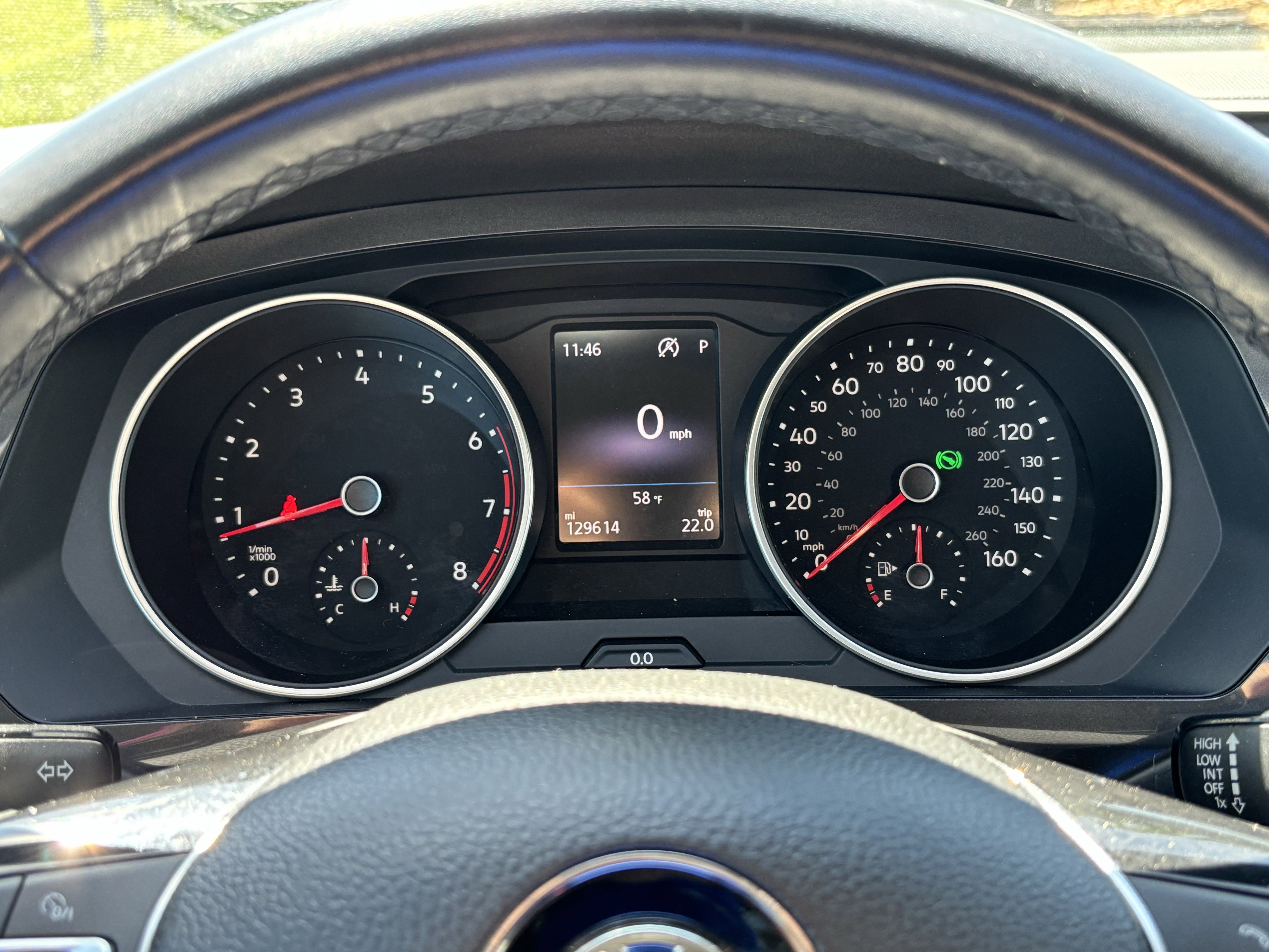 Used 2018 Volkswagen Tiguan SE FWD image 21