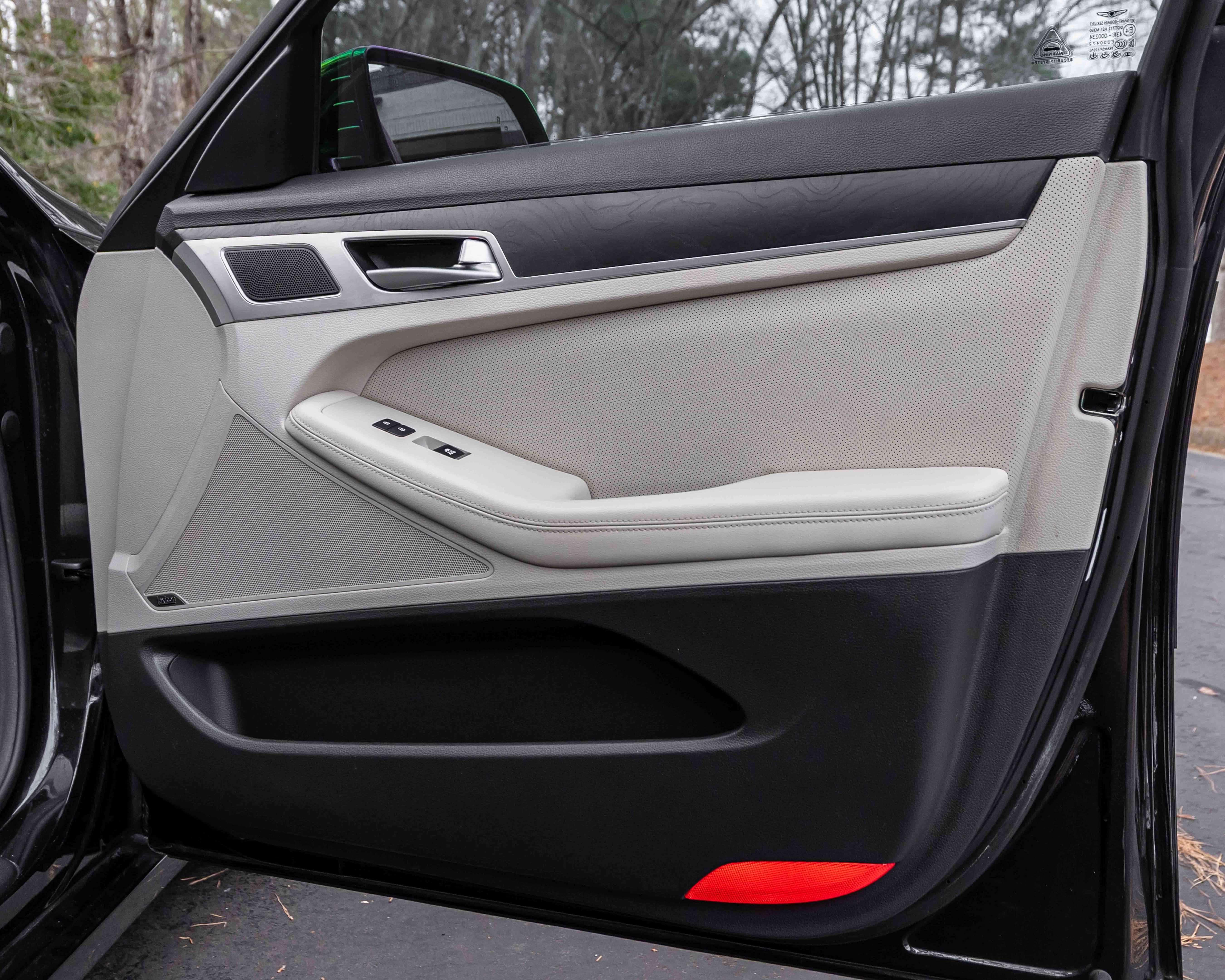 Used 2017 Genesis G80 5.0 Ultimate image 32