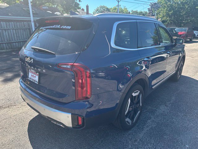 Used 2024 Kia Telluride S FWD image 4