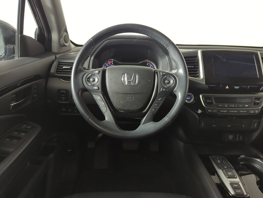 Certified 2017 Honda Pilot Touring image 12