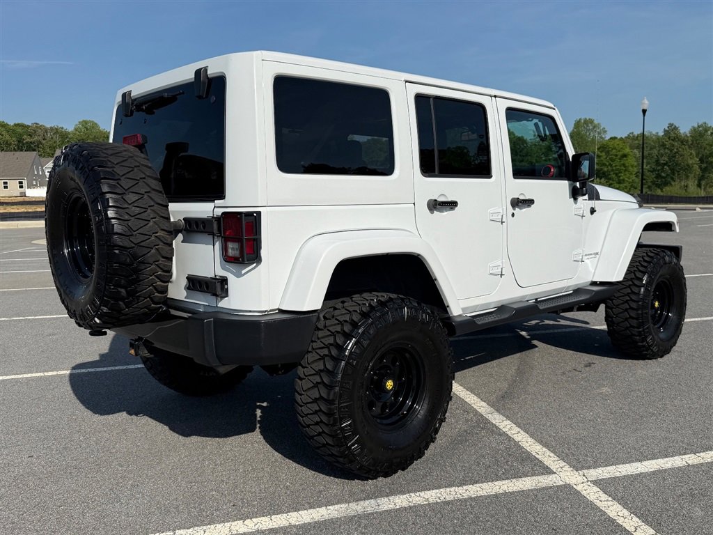 Used 2018 Jeep Wrangler Unlimited Sahara image 5