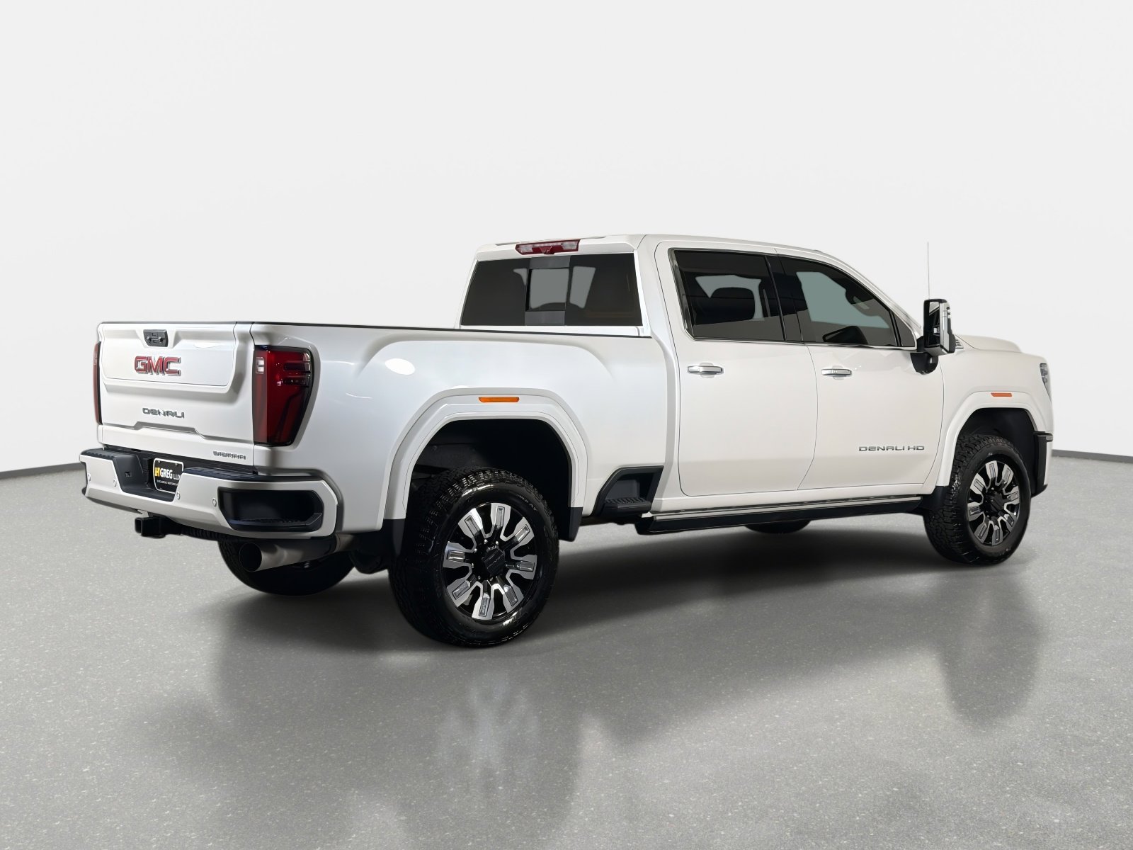 Used 2025 GMC Sierra 2500 Denali w/ Denali Reserve Package image 3