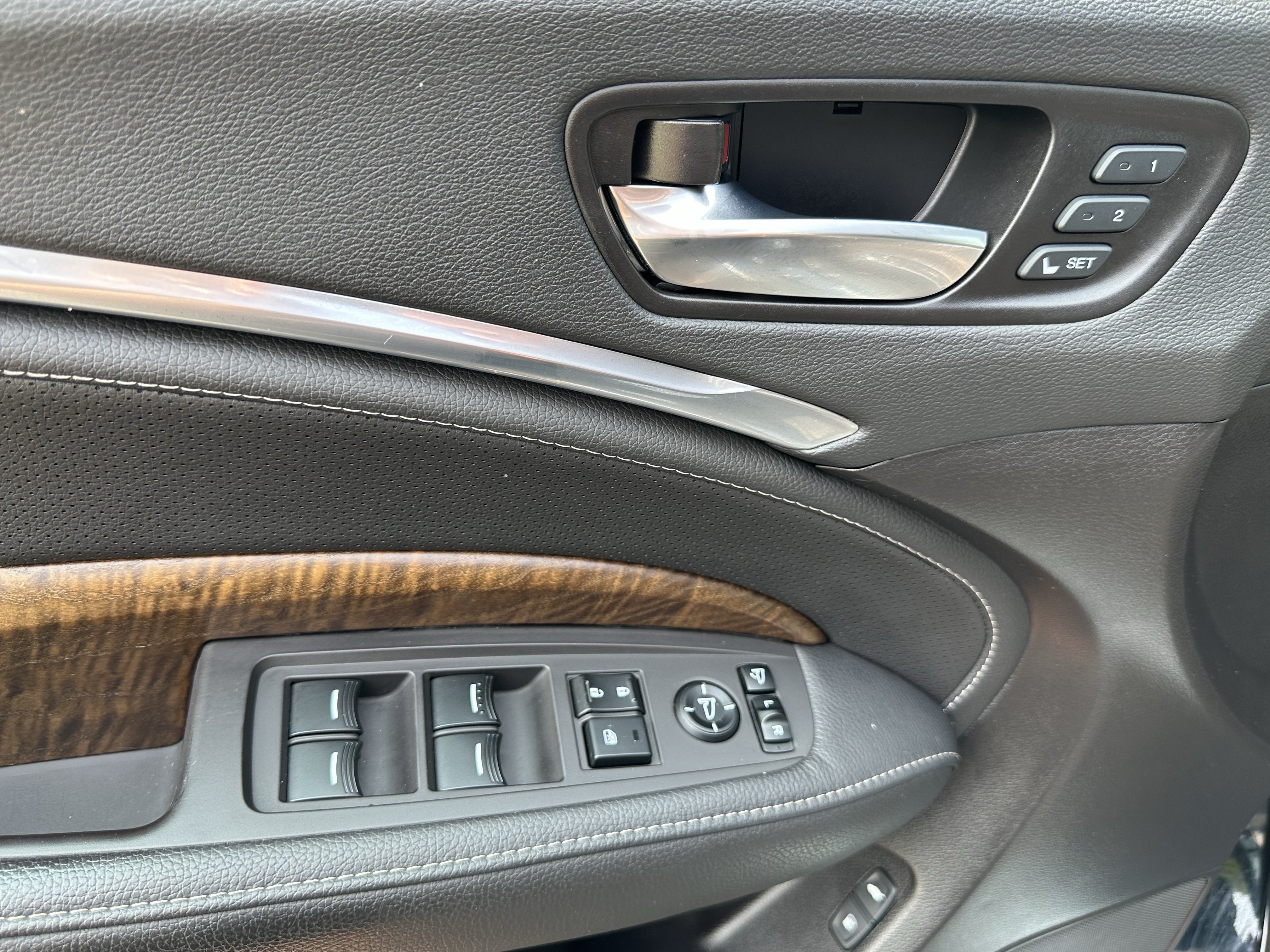Used 2020 Acura MDX w/ Technology Package FWD image 15