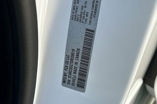 New 2025 Chrysler Pacifica Limited image 24