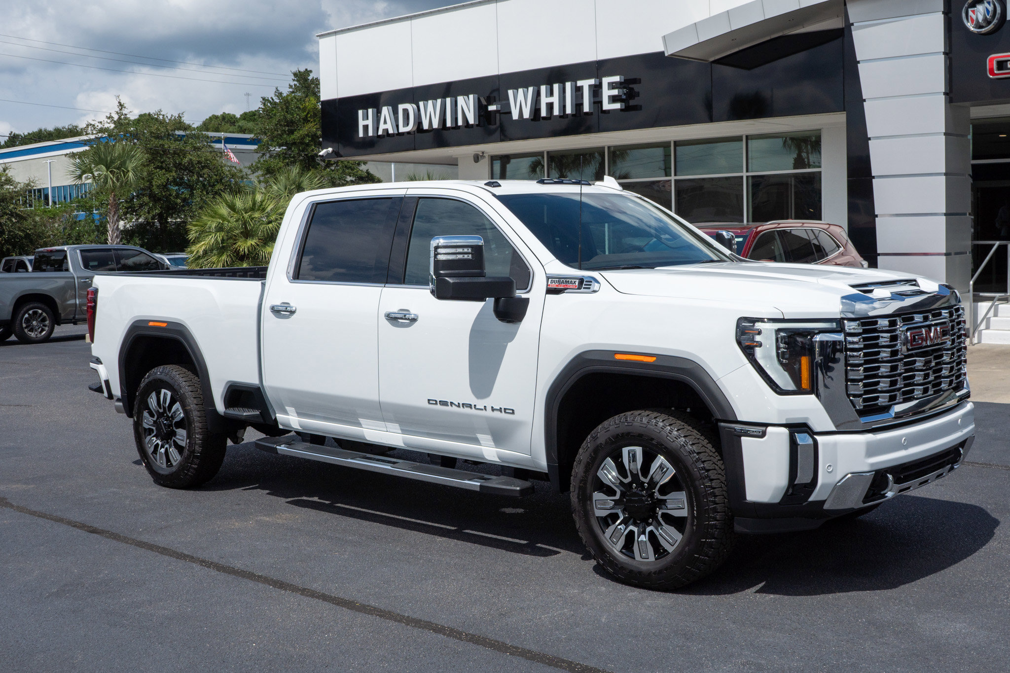 New 2025 GMC Sierra 2500 Denali