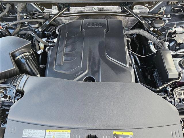Certified 2025 Audi Q5 Premium w/ Convenience Package AWD/4WD image 23
