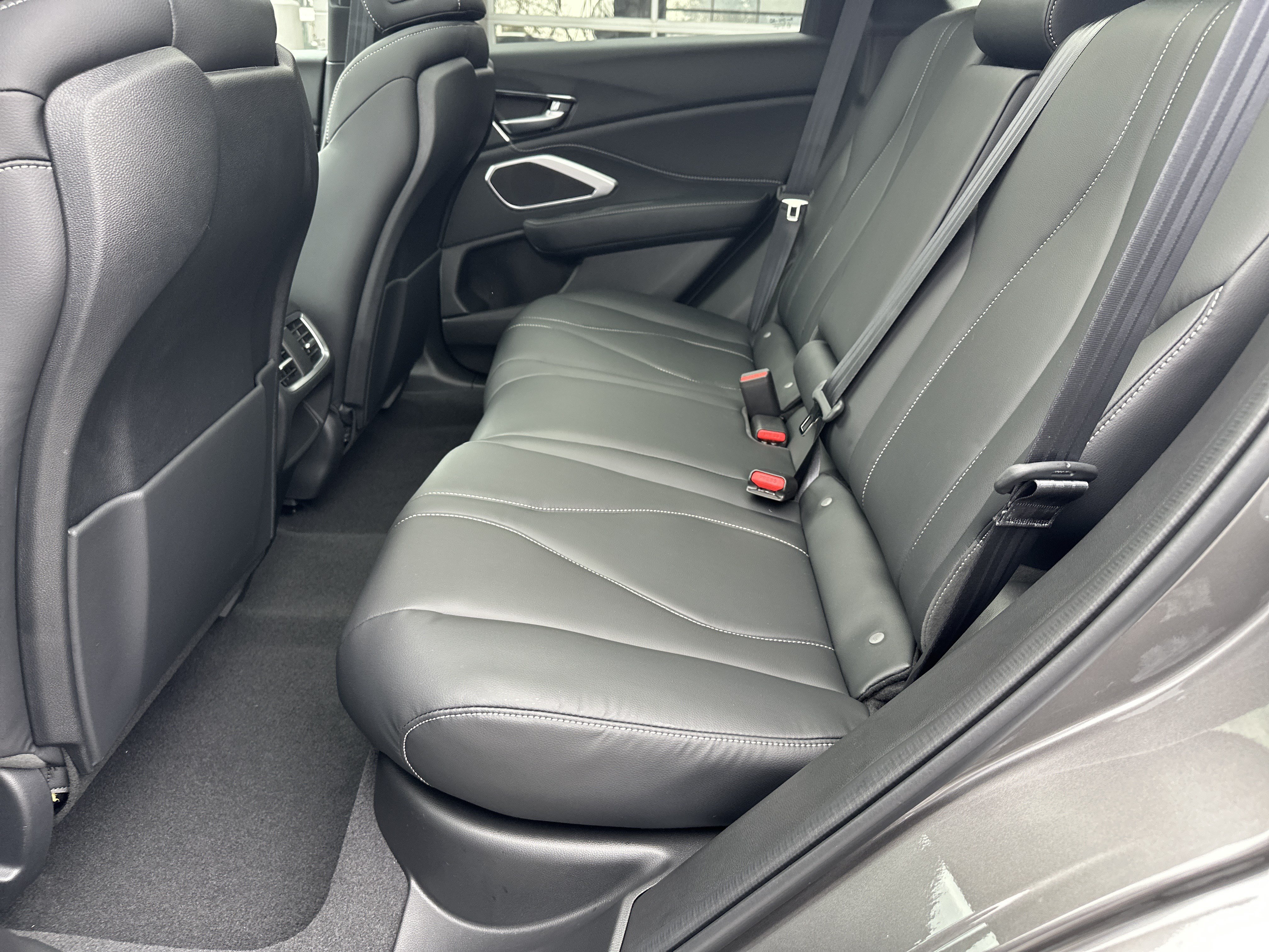 New 2026 Acura RDX SH-AWD image 13