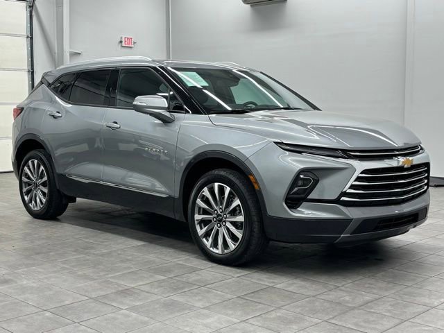 Used 2024 Chevrolet Blazer Premier image 1