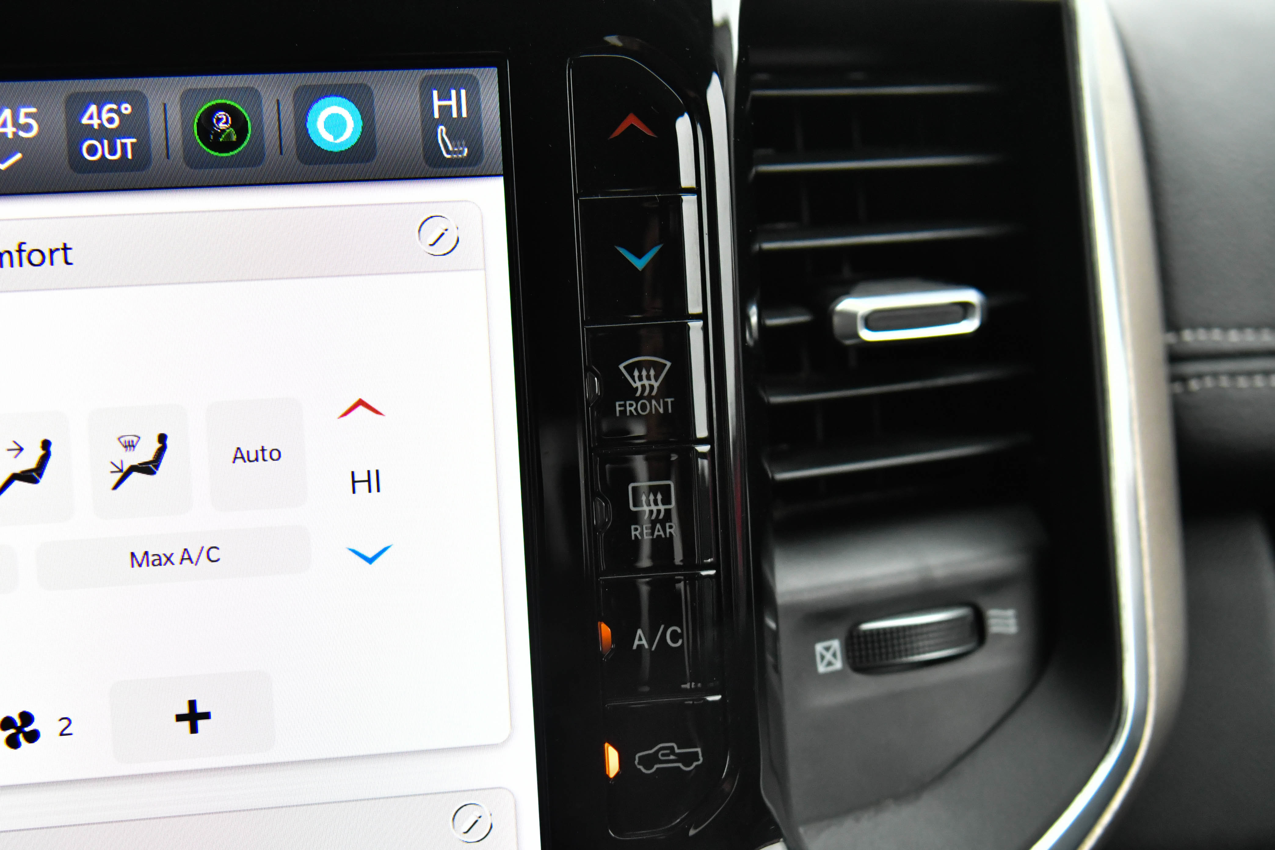 Used 2024 RAM 2500 Laramie image 31