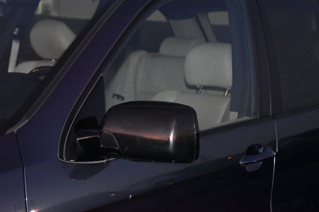 Used 2004 BMW X5 3.0i image 38