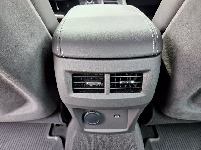 Used 2026 Cadillac CT5 V w/ Technology Package AWD/4WD image 11