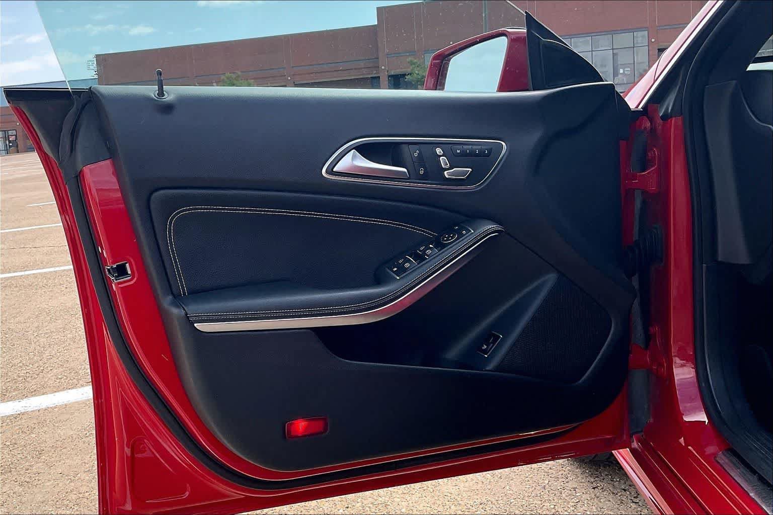 Used 2018 Mercedes-Benz CLA 250 image 25