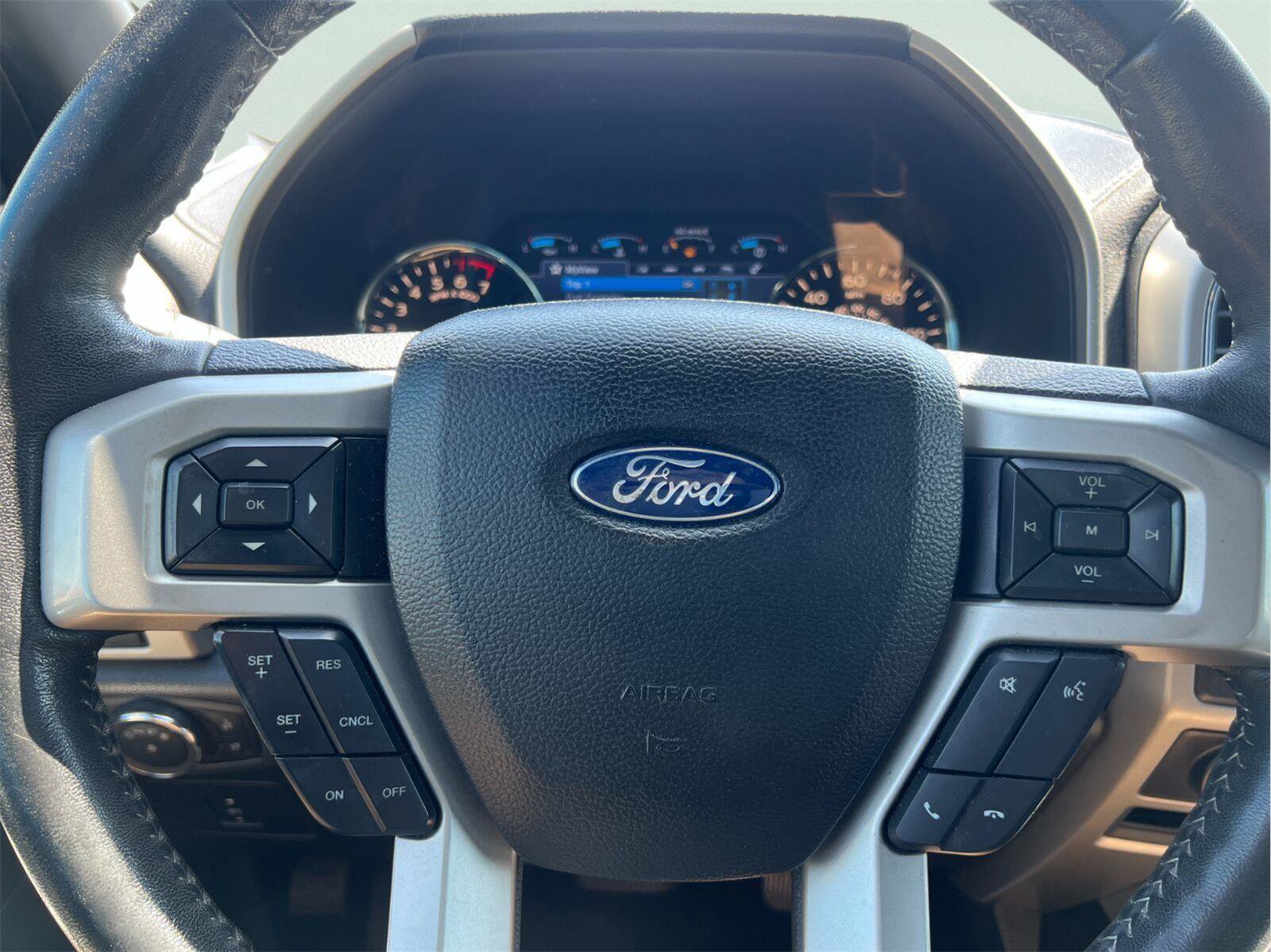 Used 2017 Ford F150 Lariat RWD image 45