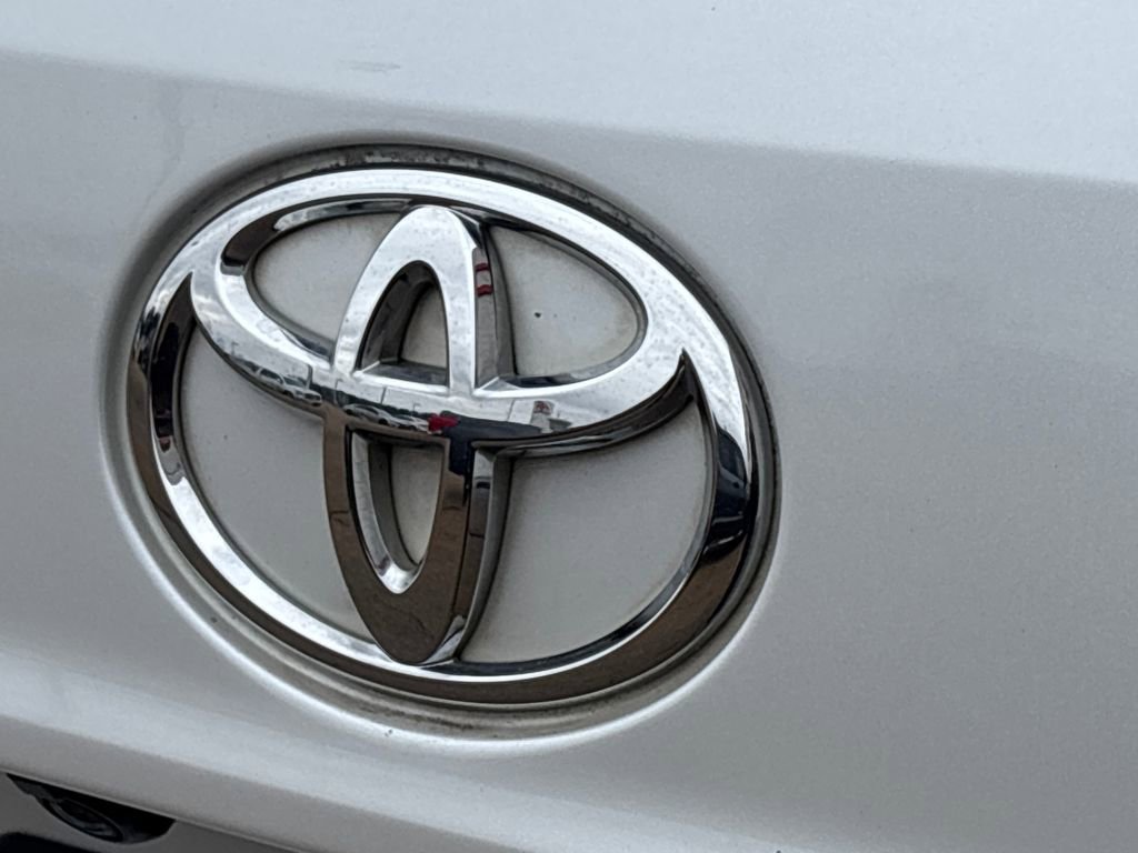 Used 2022 Toyota Highlander XLE image 34