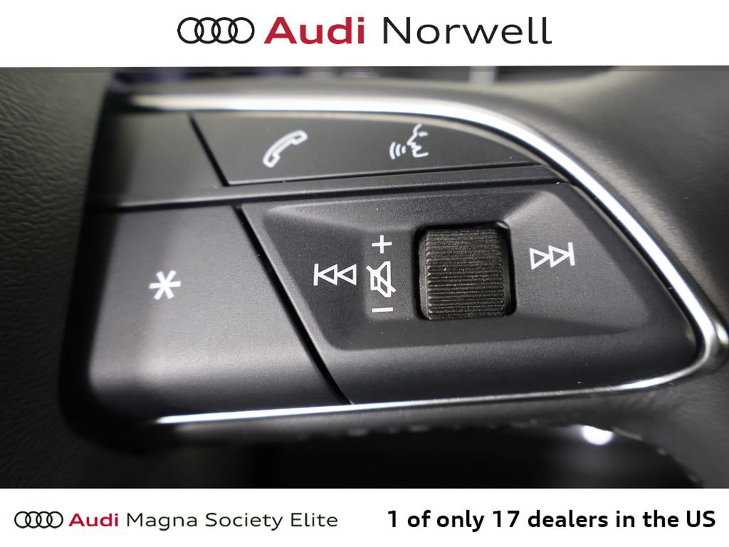 Used 2025 Audi Q3 2.0T Premium w/ Convenience Package image 32