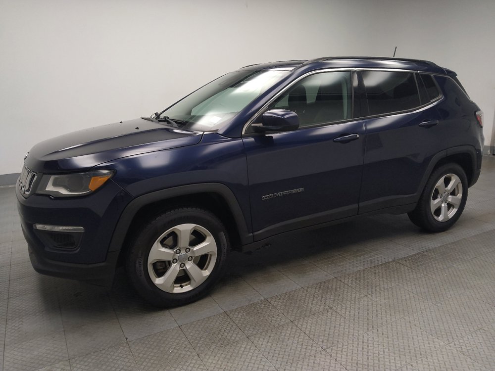 Used 2018 Jeep Compass Latitude w/ Safe & Security Group FWD image 2