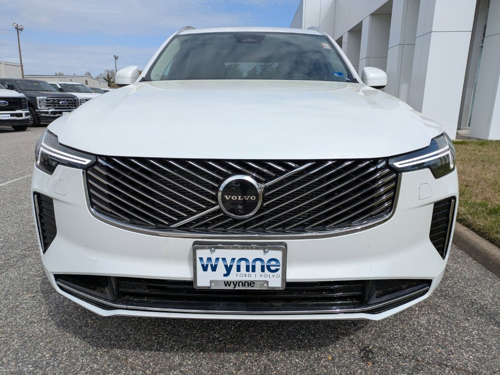 New 2026 Volvo XC90 T8 Plus w/ Protection Package Premier AWD/4WD image 9