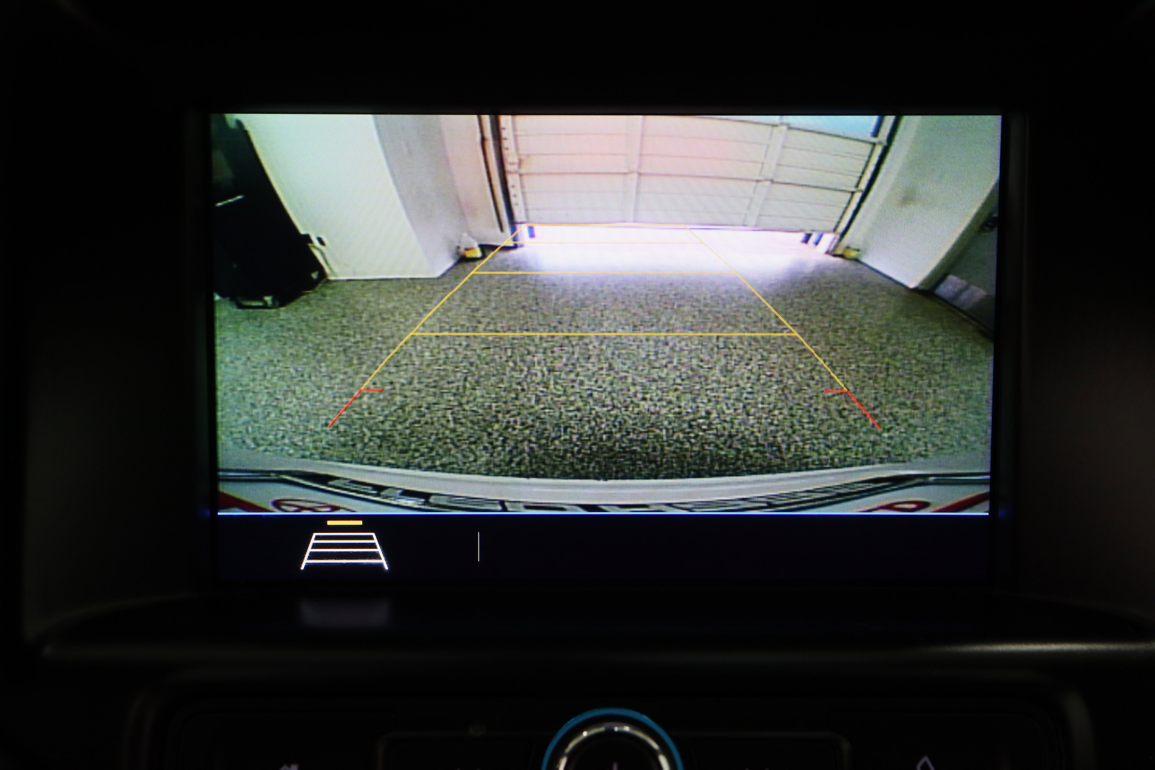 Used 2018 GMC Terrain SLE w/ Driver Convenience Package FWD image 21