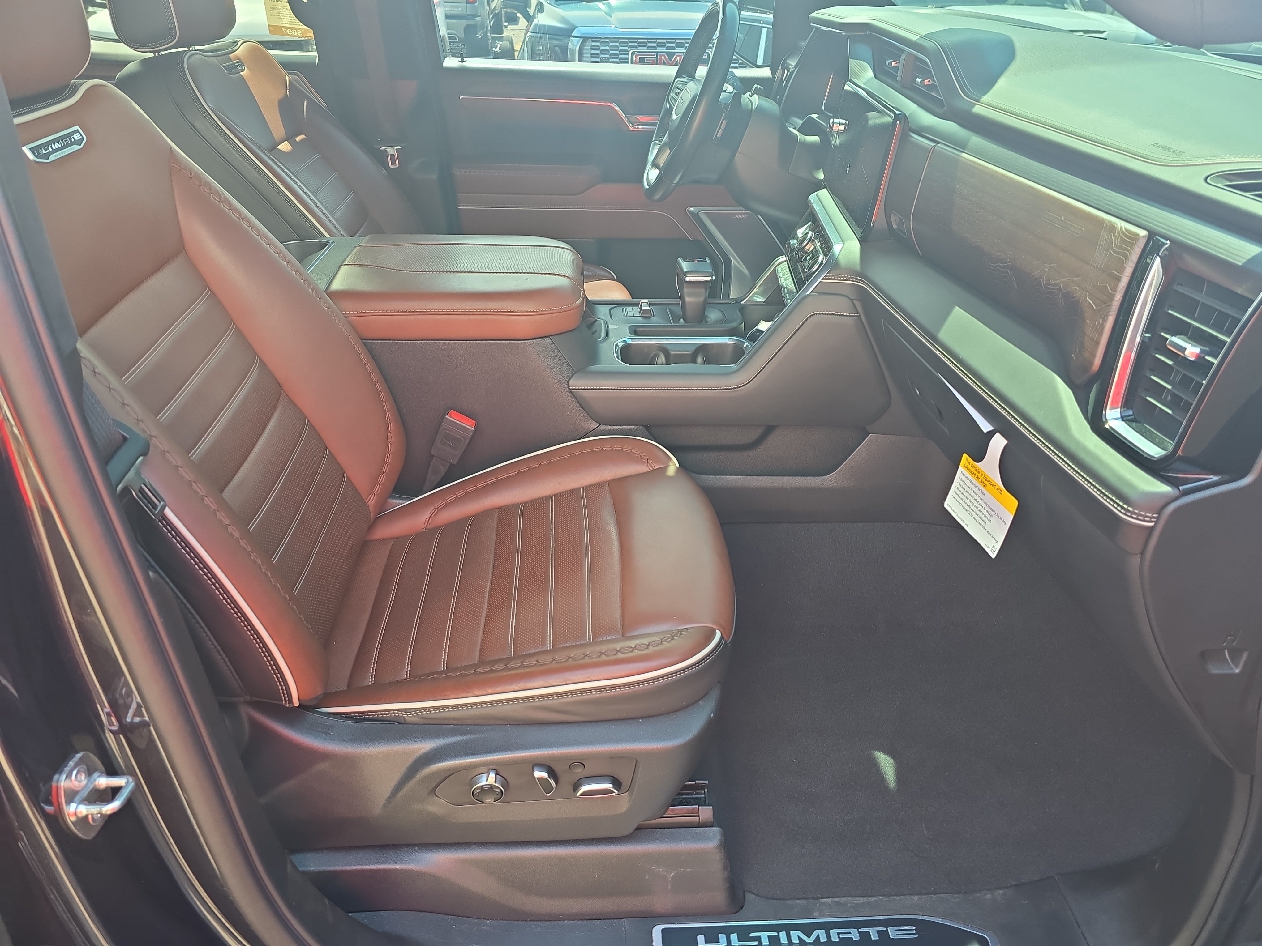 Used 2023 GMC Sierra 1500 Denali Ultimate AWD/4WD image 10
