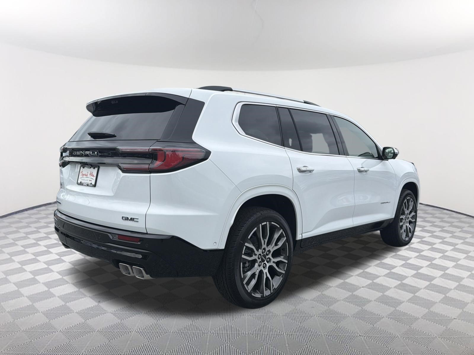 New 2027 GMC Acadia Denali Ultimate w/ LPO, Floor Liner Package FWD image 6