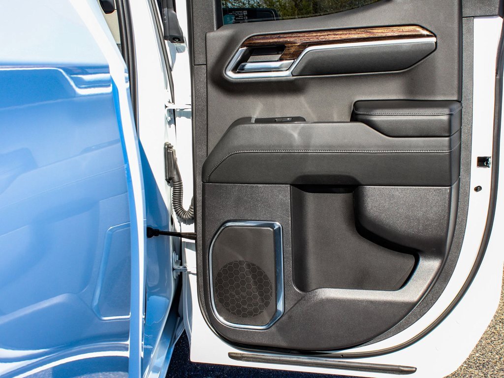Used 2024 GMC Sierra 1500 Elevation image 12