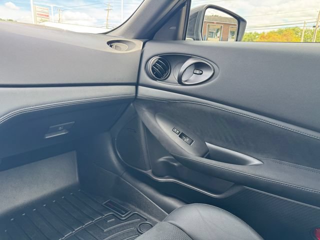 Used 2023 Nissan Z w/ Floor Mat Package (L93) RWD image 41