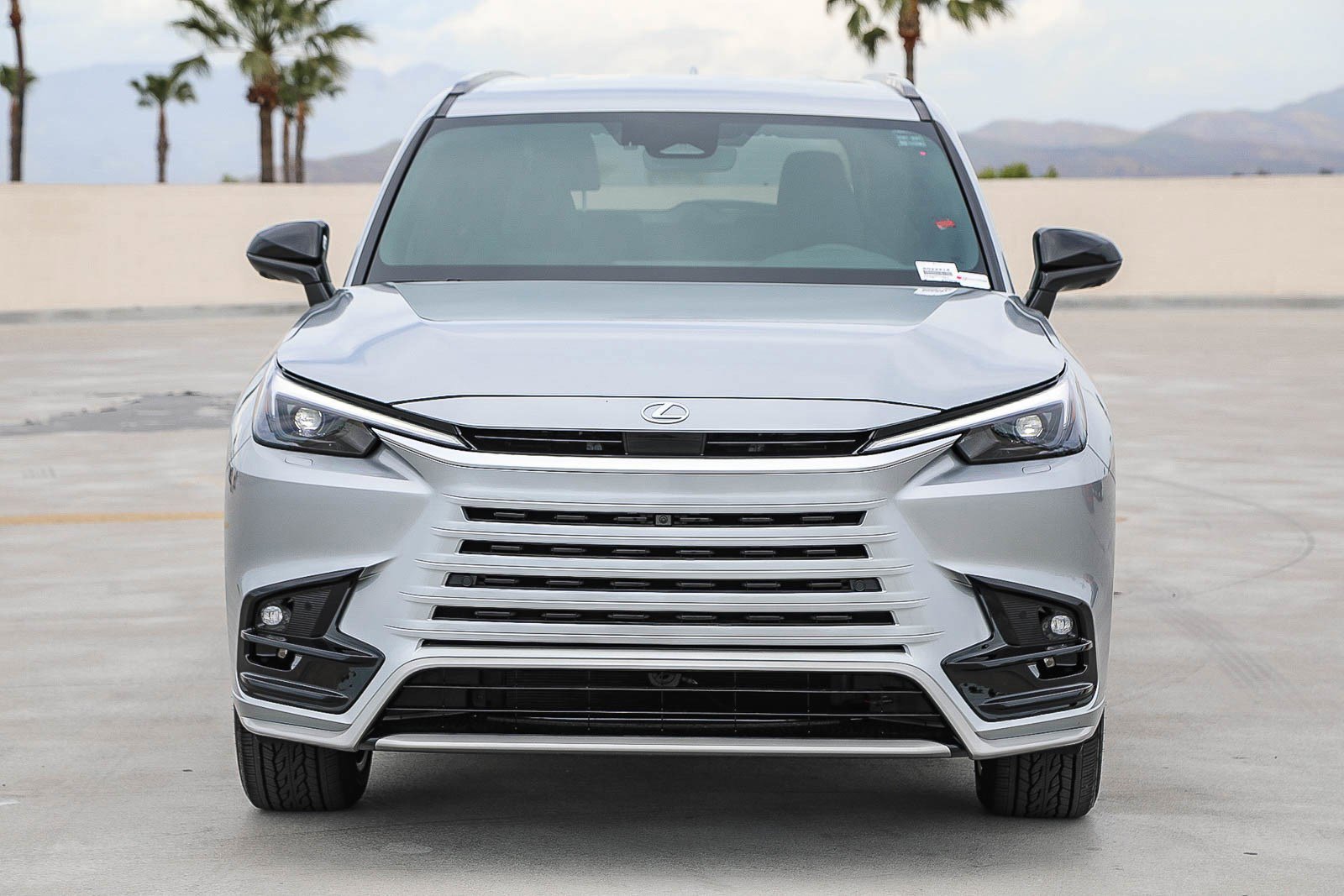 New 2026 Lexus TX 500h AWD image 2