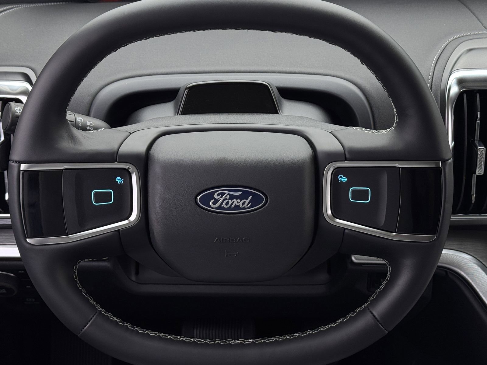 New 2026 Ford Expedition Platinum image 13