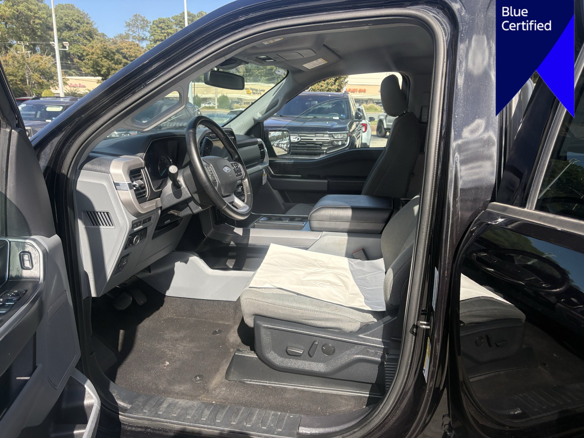 Used 2023 Ford F150 XLT w/ Equipment Group 302A High AWD/4WD image 10