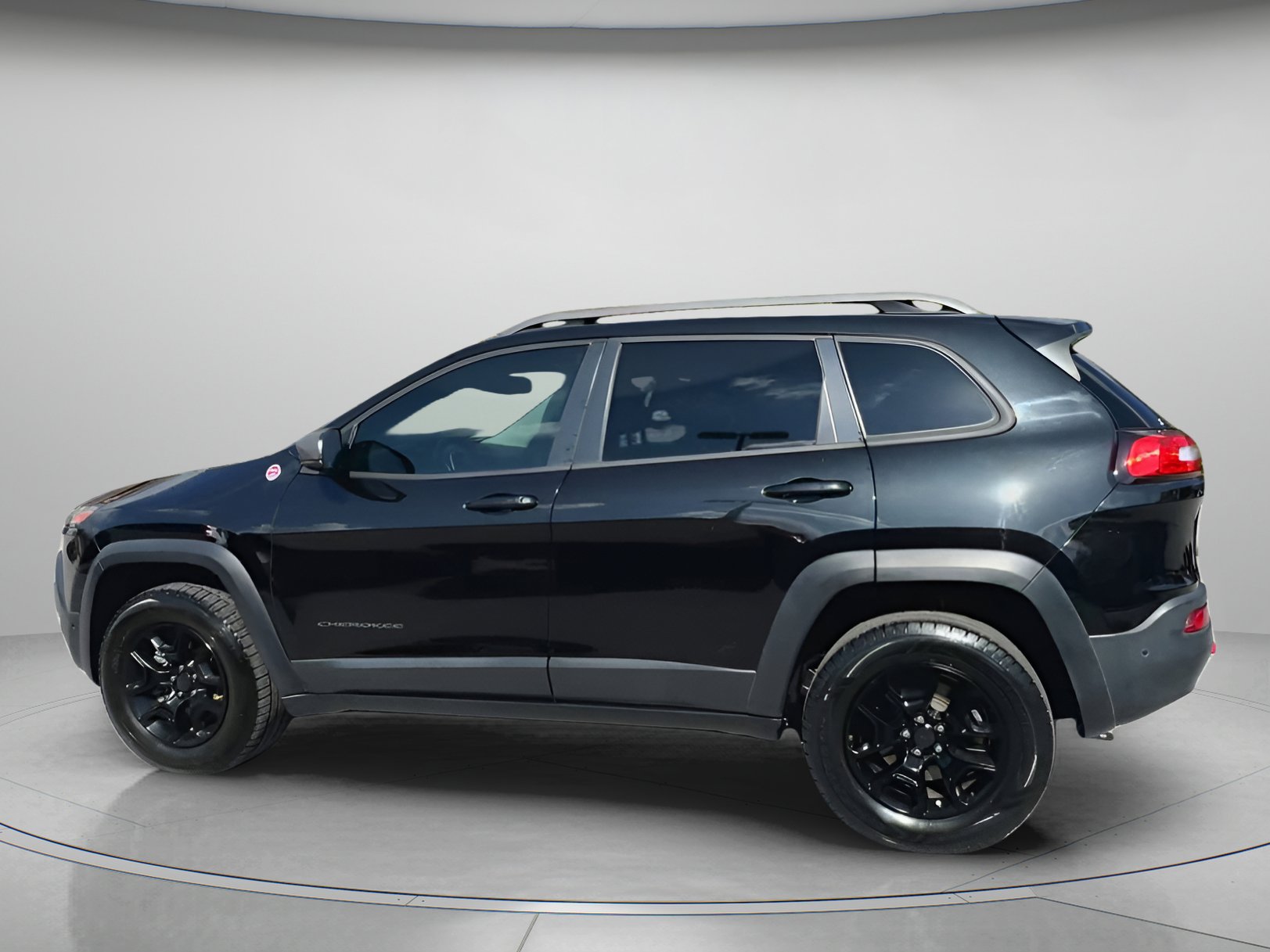 Used 2016 Jeep Cherokee Trailhawk w/ Comfort/Convenience Group image 18