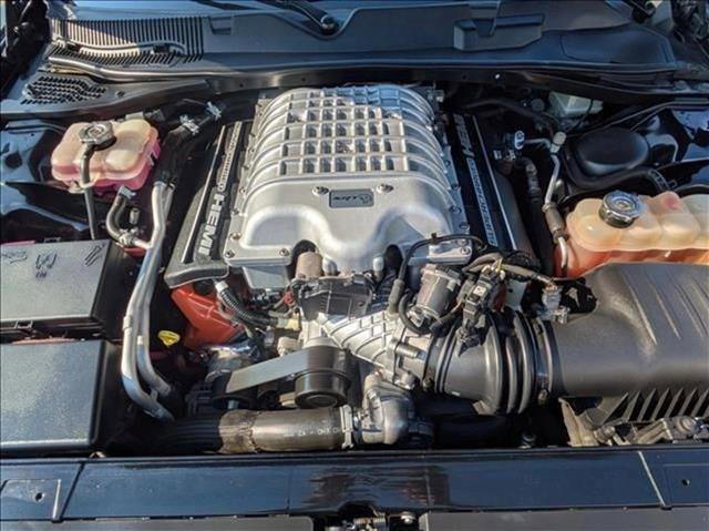 Used 2016 Dodge Challenger SRT Hellcat image 25