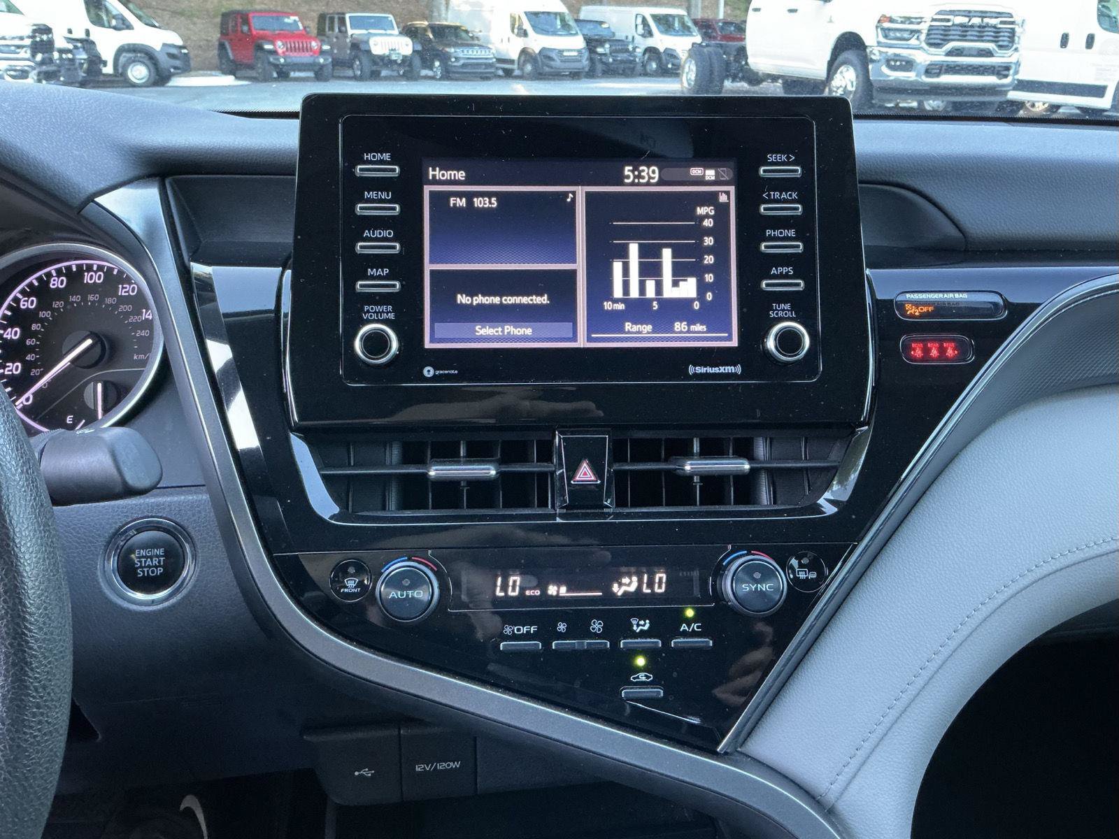 Used 2022 Toyota Camry LE w/ Convenience Package FWD image 18