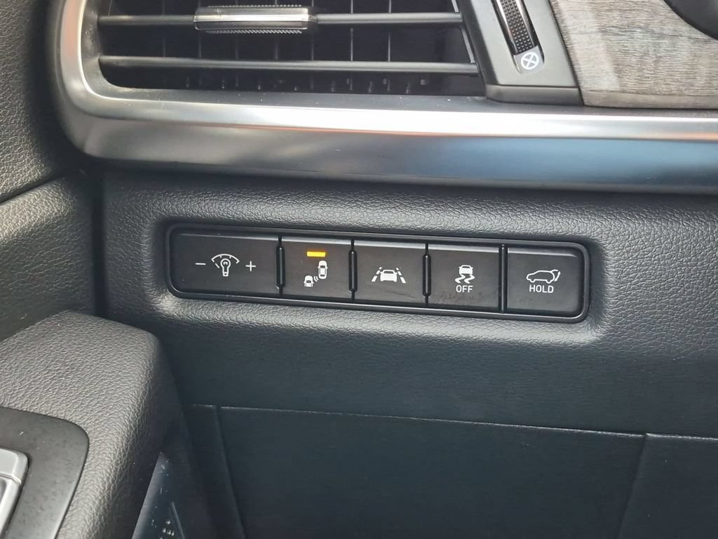 Used 2020 Kia Telluride SX w/ Towing Package FWD image 18