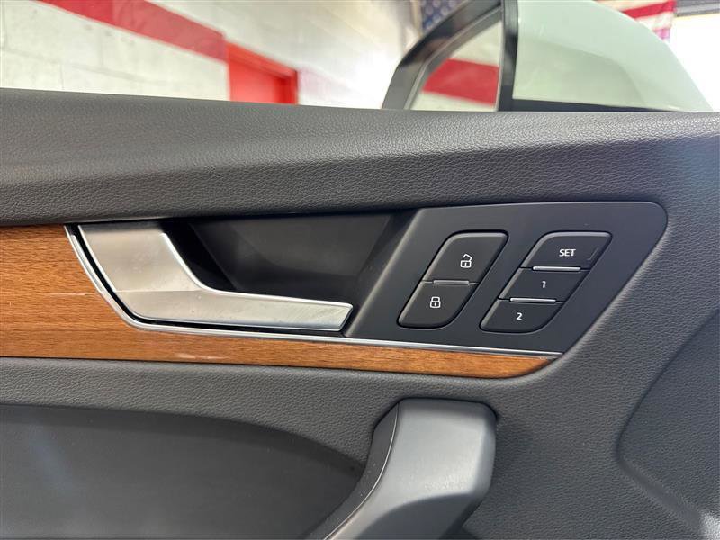Used 2022 Audi Q5 2.0T Premium w/ Convenience Package image 20