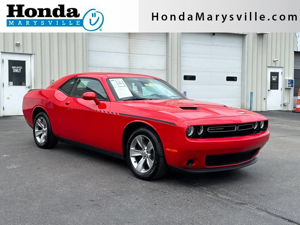 Used 2016 Dodge Challenger SXT