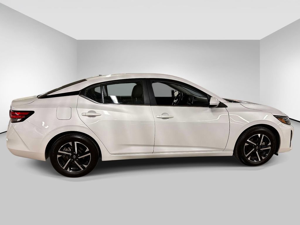 Used 2024 Nissan Sentra SV FWD image 5
