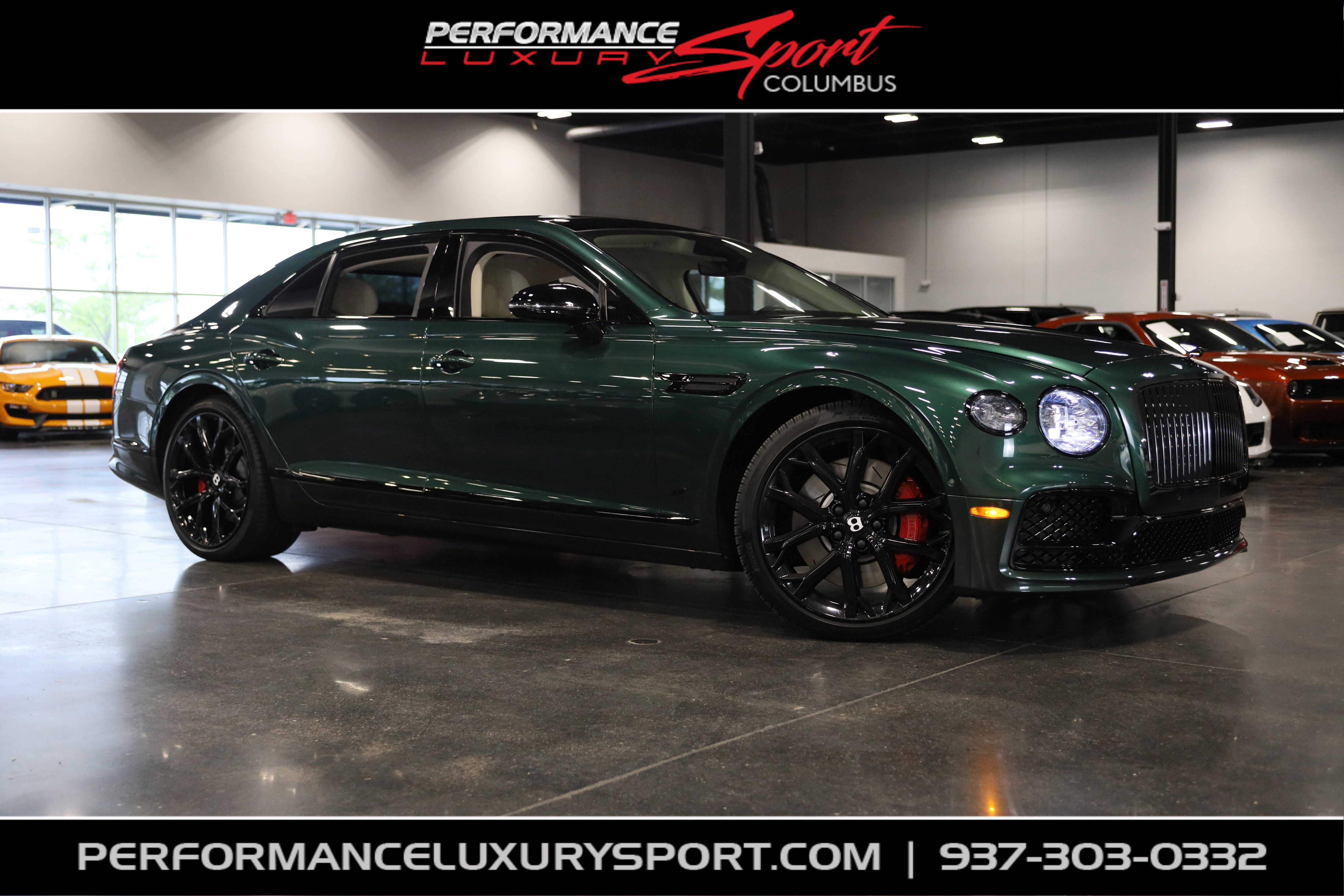 Used 2023 Bentley Flying Spur Plug-In Hybrid AWD/4WD image 1